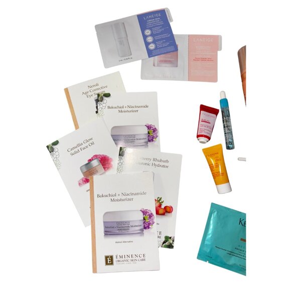 133. Cosmetics Sampler Pack – 1 Bag of Assorted Beauty Items – Great Value! - Picture 1 of 4